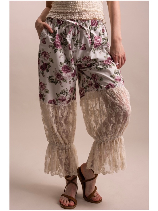 Bluevelvet Pants - Bluevelvet Stretchy Waist Floral Print Semi Sheer Lace Bloomers Pants